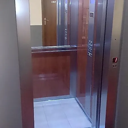 Hotel Tasko 2*